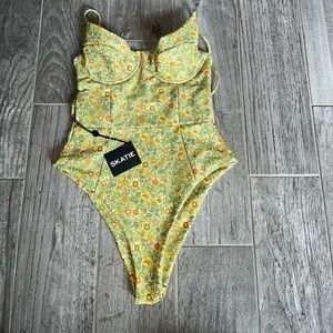 Skatie Rachel one piece: Barcelona Print Tags on never worn size M